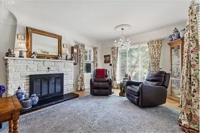 1831 NE 61st Ave, Portland, OR 97213 - Photo 3