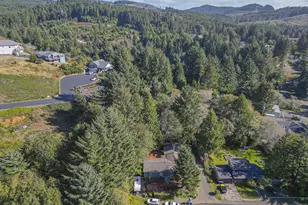 80 NE Keene Ave, Depoe Bay, OR 97341 - Photo 23