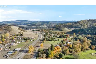 939 Buckhorn Rd, Roseburg, OR 97470 - Photo 33