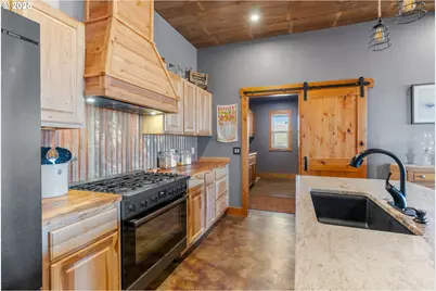 110 Morris Rd, Lyle, WA 98635 - Photo 11