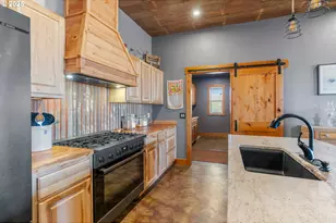 110 Morris Rd, Lyle, WA 98635 - Photo 11