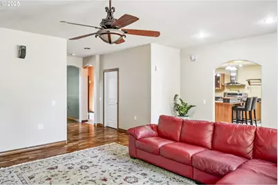 9631 SE Clatsop St, Portland, OR 97266 - Photo 11