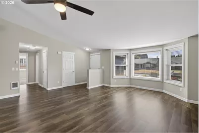 1608 NW 3rd St, Battle Ground, WA 98604 - Photo 3