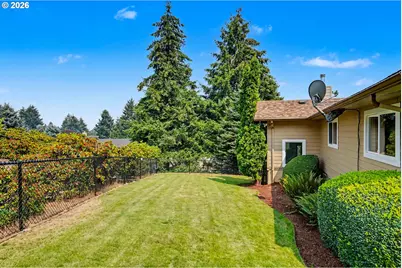 2451 SW Maplewood Dr, Dallas, OR 97338 - Photo 7