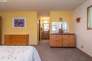 890 W Hickory St, Roseburg, OR 97471 - Photo 25