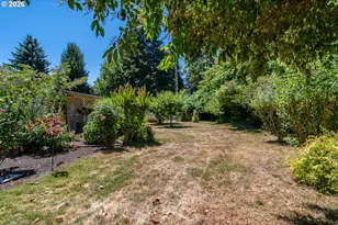 890 W Hickory St, Roseburg, OR 97471 - Photo 37