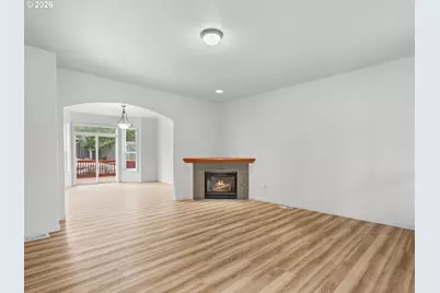 21754 NE Couch Ct, Gresham, OR 97030 - Photo 5