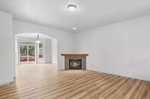 21754 NE Couch Ct, Gresham, OR 97030 - Photo 5