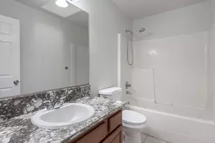 21754 NE Couch Ct, Gresham, OR 97030 - Photo 23