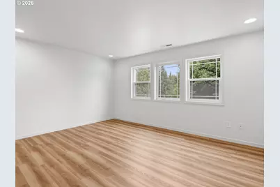 21754 NE Couch Ct, Gresham, OR 97030 - Photo 17