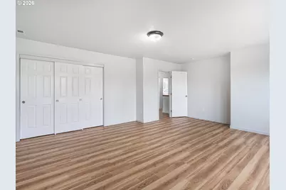 21754 NE Couch Ct, Gresham, OR 97030 - Photo 25