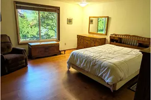 5440 J St, Springfield, OR 97478 - Photo 7