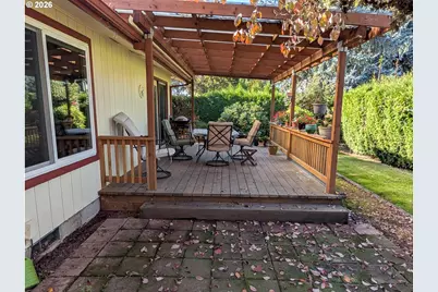 5440 J St, Springfield, OR 97478 - Photo 13
