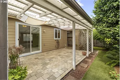 1609 Johnson Dr, Newberg, OR 97132 - Photo 5