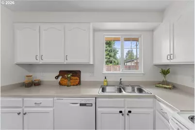 963 NW 2nd Ave, Hillsboro, OR 97124 - Photo 15