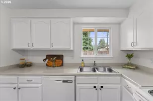 963 NW 2nd Ave, Hillsboro, OR 97124 - Photo 15