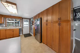 301 Winery Ln, Roseburg, OR 97471 - Photo 15