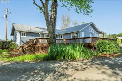 301 Winery Ln, Roseburg, OR 97471 - Photo 3