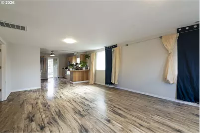 514 Richmond Ave, Centralia, WA 98531 - Photo 3