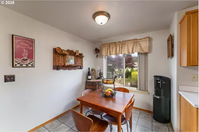 1108 N Hadley Rd, Newberg, OR 97132 - Photo 13