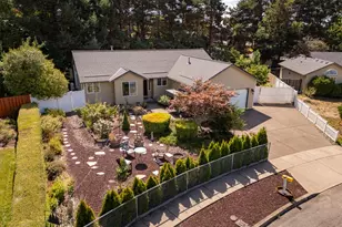 1108 N Hadley Rd, Newberg, OR 97132 - Photo 3