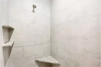 811 Pebble Creek St, Sutherlin, OR 97479 - Photo 17