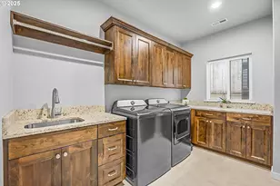 811 Pebble Creek St, Sutherlin, OR 97479 - Photo 21