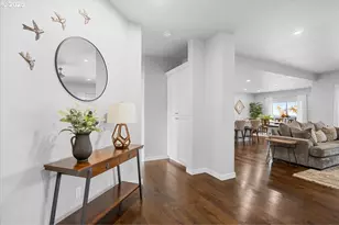 811 Pebble Creek St, Sutherlin, OR 97479 - Photo 3