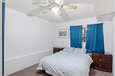 2185 SW 9th Ct, Gresham, OR 97080 - Photo 17