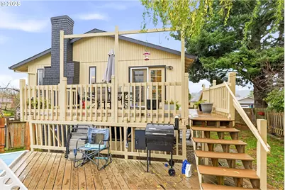 2185 SW 9th Ct, Gresham, OR 97080 - Photo 25