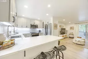 650 Harlow Rd, Springfield, OR 97477 - Photo 13