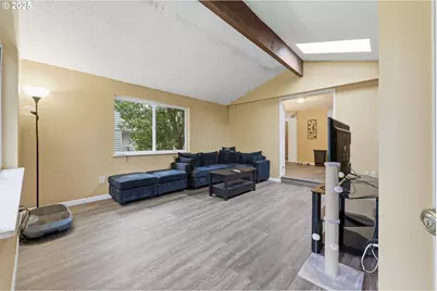 13325 SW Larson St, Beaverton, OR 97005 - Photo 5