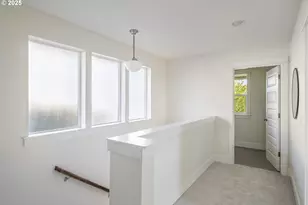 8075 N Edison St, Portland, OR 97203 - Photo 19