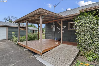 320 E Blakely Ave, Brownsville, OR 97327 - Photo 27