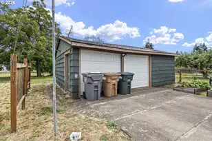 320 E Blakely Ave, Brownsville, OR 97327 - Photo 31