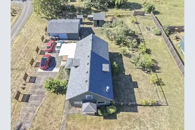 320 E Blakely Ave, Brownsville, OR 97327 - Photo 39