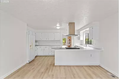 7206 N Amherst St, Portland, OR 97203 - Photo 19