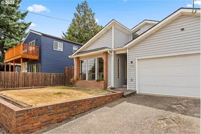 7206 N Amherst St, Portland, OR 97203 - Photo 3