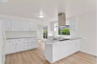 7206 N Amherst St, Portland, OR 97203 - Photo 15