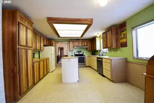 7918 SE King Rd, Milwaukie, OR 97222 - Photo 11