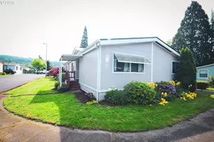 7918 SE King Rd, Milwaukie, OR 97222 - Photo 29