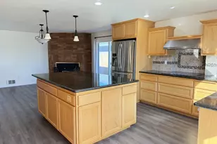 1145 8th St, Florence, OR 97439 - Photo 15