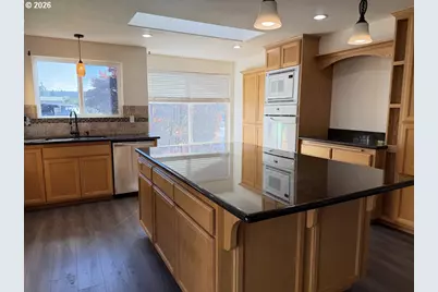 1145 8th St, Florence, OR 97439 - Photo 13