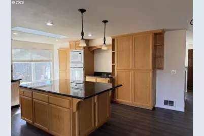 1145 8th St, Florence, OR 97439 - Photo 11