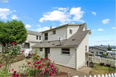322 W C St, Rainier, OR 97048 - Photo 37