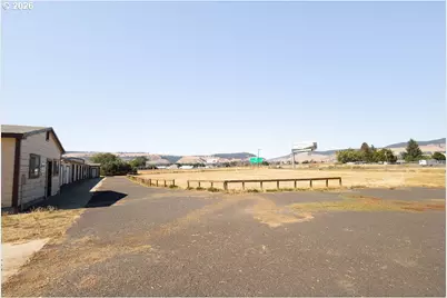 1506 26th St, La Grande, OR 97850 - Photo 7