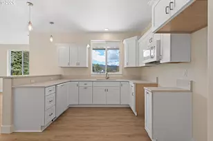 1504 Chestnut St, Baker City, OR 97814 - Photo 3