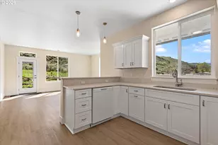 1504 Chestnut St, Baker City, OR 97814 - Photo 5