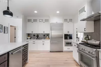 673 Shoreline Way, Eugene, OR 97401 - Photo 9