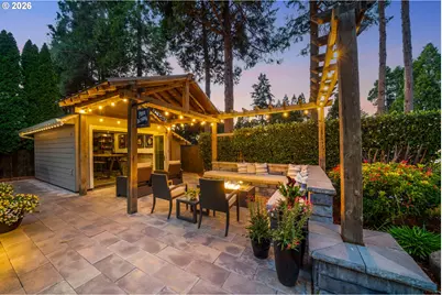 673 Shoreline Way, Eugene, OR 97401 - Photo 3